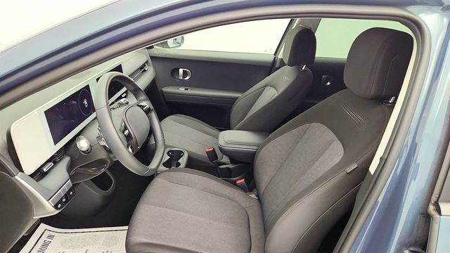 2024 Hyundai IONIQ 5 SE Standard Range - 23015807 - 18