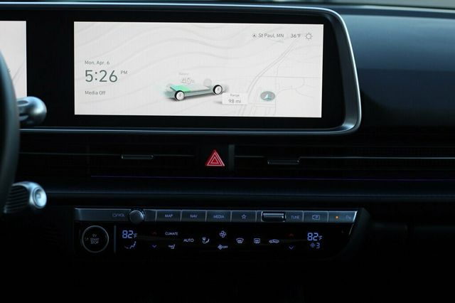 2024 Hyundai IONIQ 6 AWD ONE OWNER SEL EV W/ NAVIGATION, LEATHER NEW TIRES - 23009257 - 12