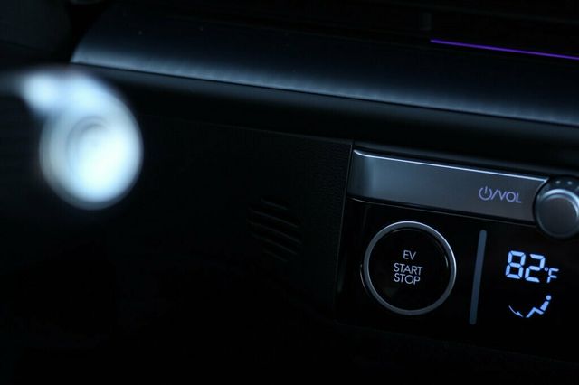 2024 Hyundai IONIQ 6 AWD ONE OWNER SEL EV W/ NAVIGATION, LEATHER NEW TIRES - 23009257 - 25