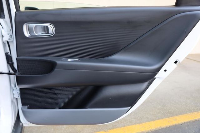 2024 Hyundai IONIQ 6 SE - 23018930 - 19