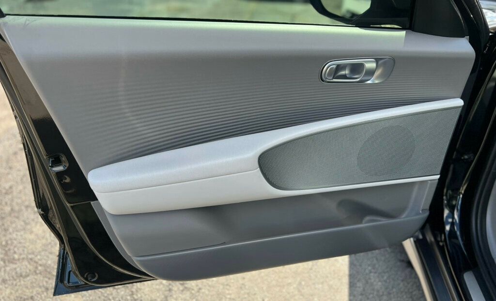 2024 Hyundai IONIQ 6 SEL - 23014010 - 11