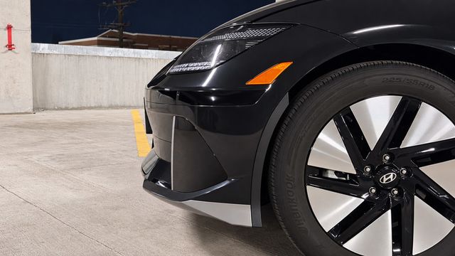 2024 Hyundai IONIQ 6 SE RWD - 23087471 - 10