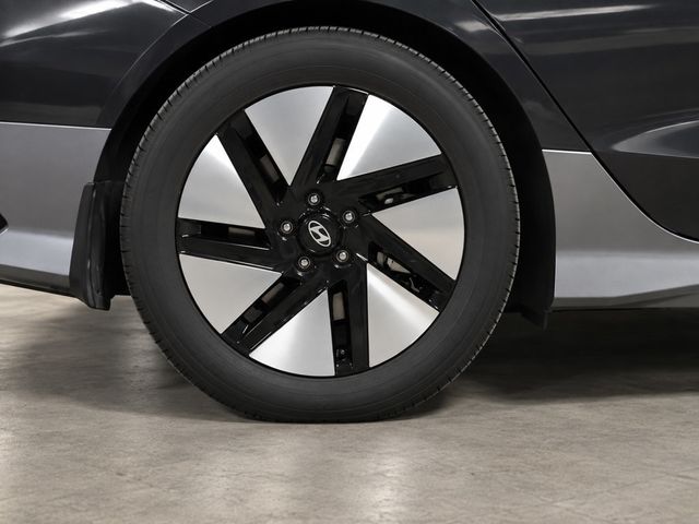 2024 Hyundai IONIQ 6 SE RWD - 23087471 - 14