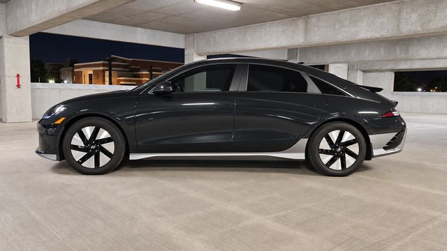 2024 Hyundai IONIQ 6 SE RWD - 23087471 - 29