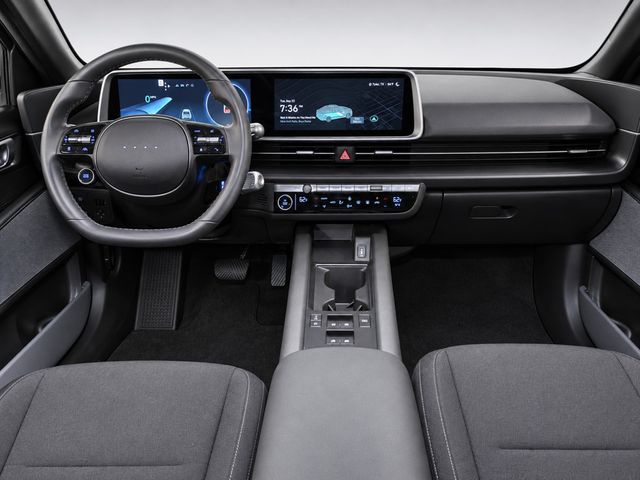 2024 Hyundai IONIQ 6 SE RWD - 23087471 - 32
