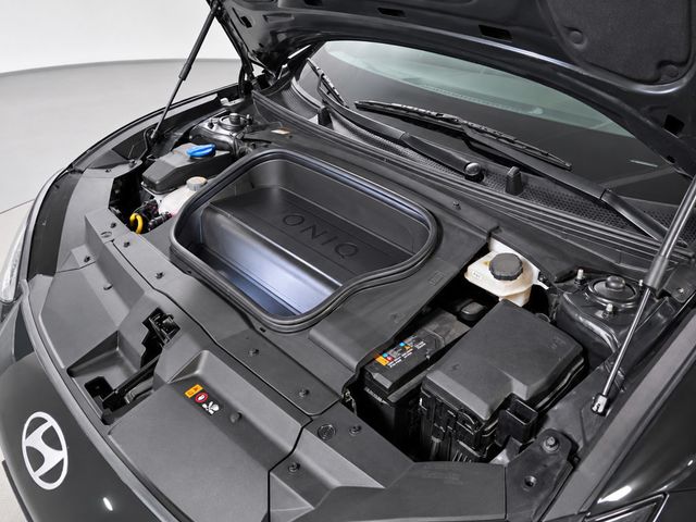 2024 Hyundai IONIQ 6 SE RWD - 23087471 - 35
