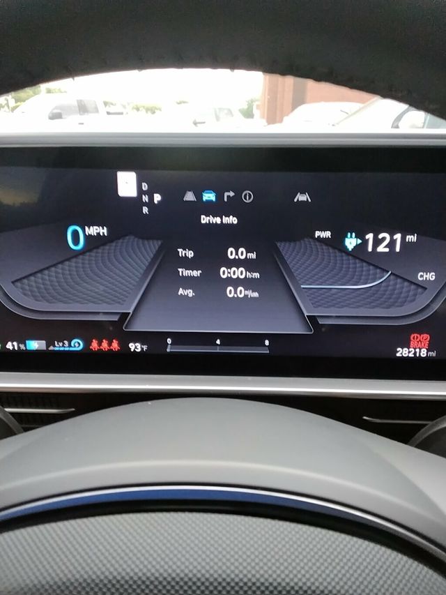 2024 Hyundai IONIQ 6 SE RWD - 23042778 - 11