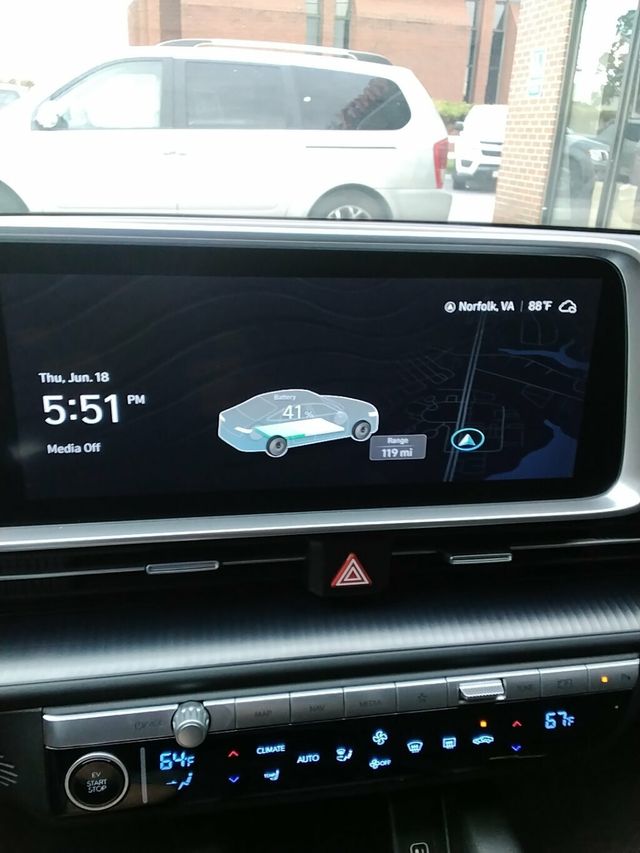 2024 Hyundai IONIQ 6 SE RWD - 23042778 - 16