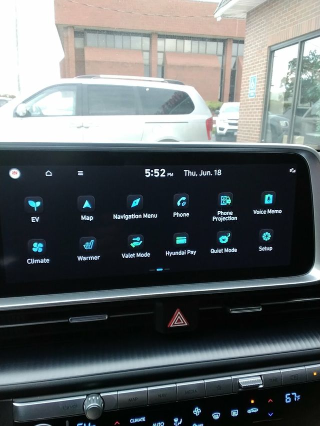 2024 Hyundai IONIQ 6 SE RWD - 23042778 - 17