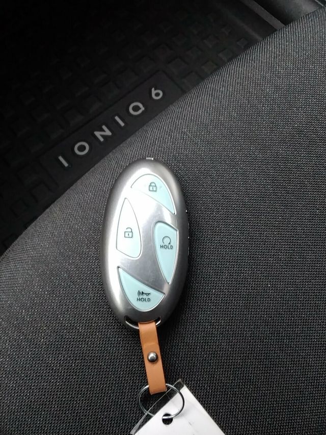 2024 Hyundai IONIQ 6 SE RWD - 23042778 - 27