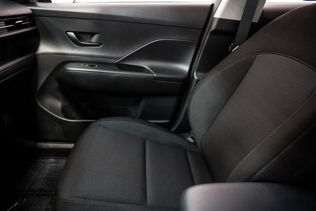 2024 Hyundai Kona SE photo 37