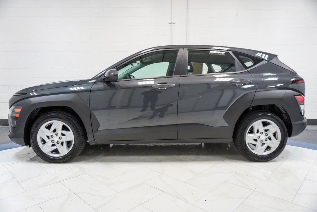 2024 Hyundai Kona SE photo 6