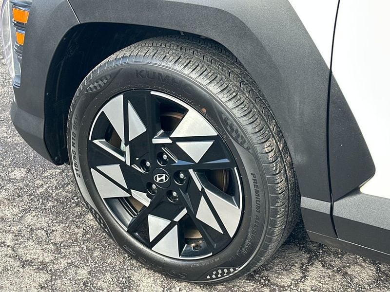 2024 Hyundai Kona SEL - 23039565 - 11