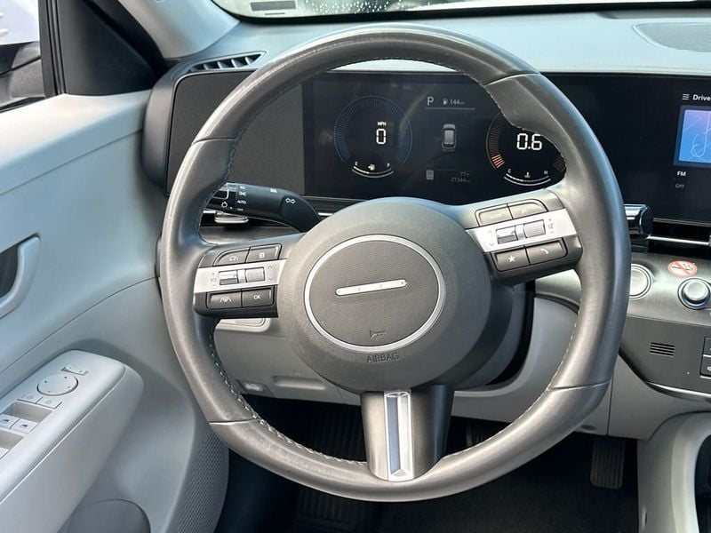 2024 Hyundai Kona SEL - 23039565 - 17