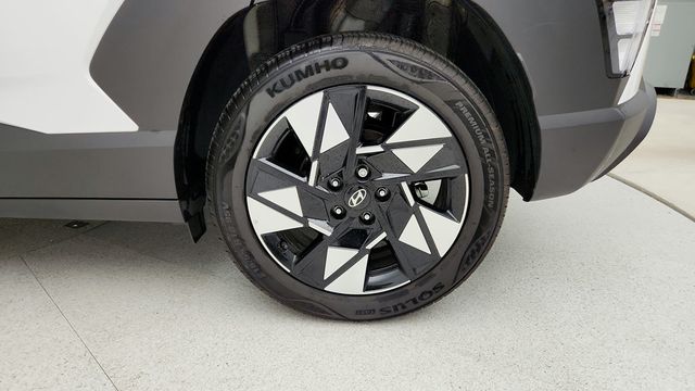 2024 Hyundai Kona SEL - 22944917 - 8