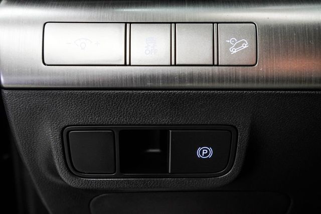 2024 Hyundai Kona SEL AWD - 23040126 - 38