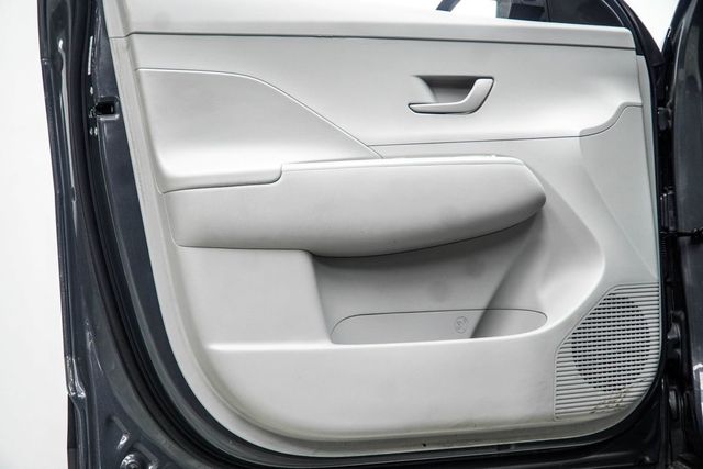 2024 Hyundai Kona SEL FWD - 23046203 - 32