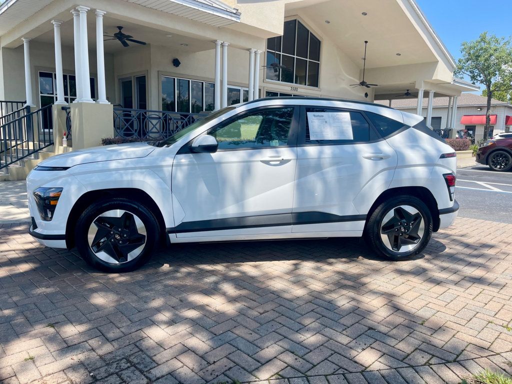 2024 Hyundai Kona Electric SEL photo 2