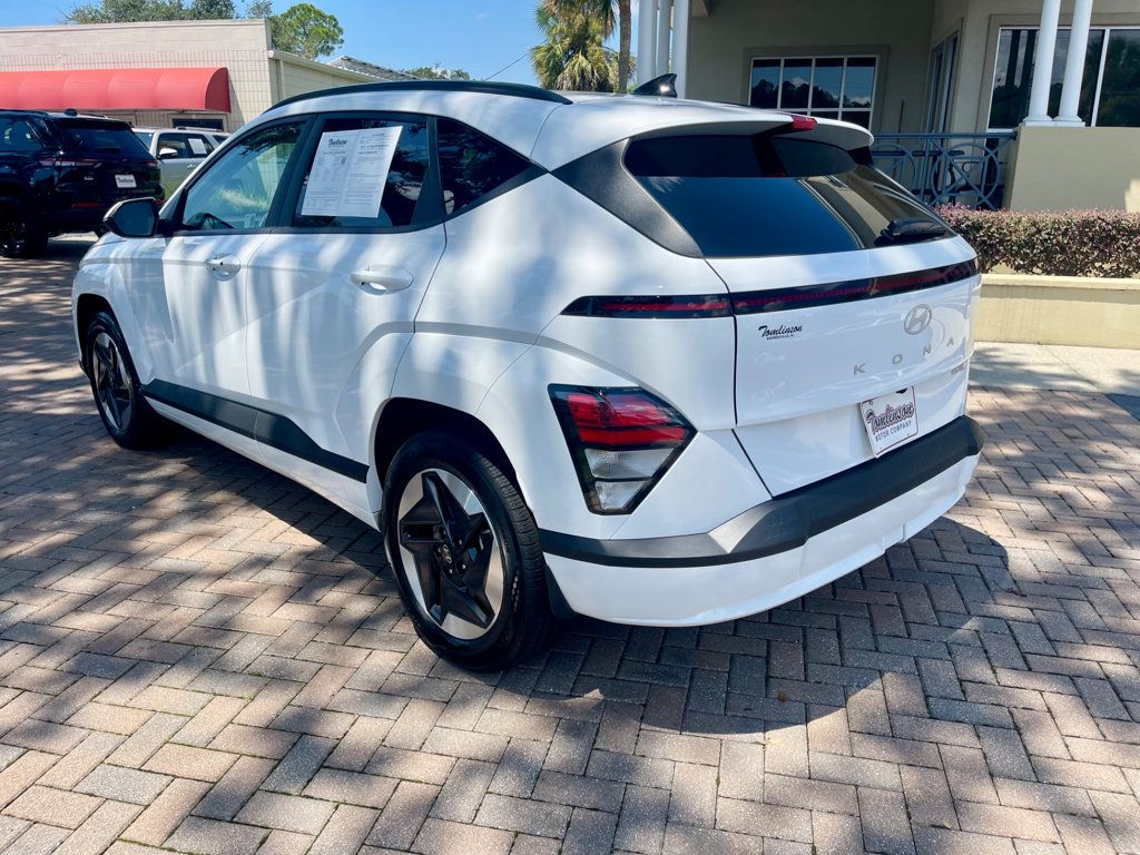 2024 Hyundai Kona Electric SEL photo 3