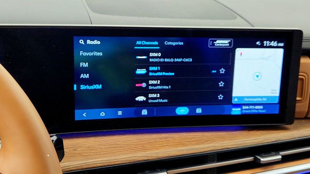 2024 Hyundai Santa Fe Limited AWD with Panoramic Sunroof & Ventilated Leather Seating - 22995754 - 17