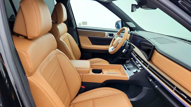 2024 Hyundai Santa Fe Limited AWD with Panoramic Sunroof & Ventilated Leather Seating - 22995754 - 24