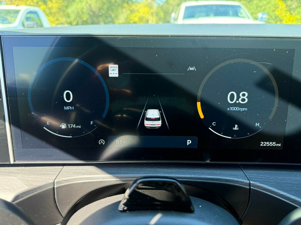 2024 Hyundai Santa Fe Limited photo 4