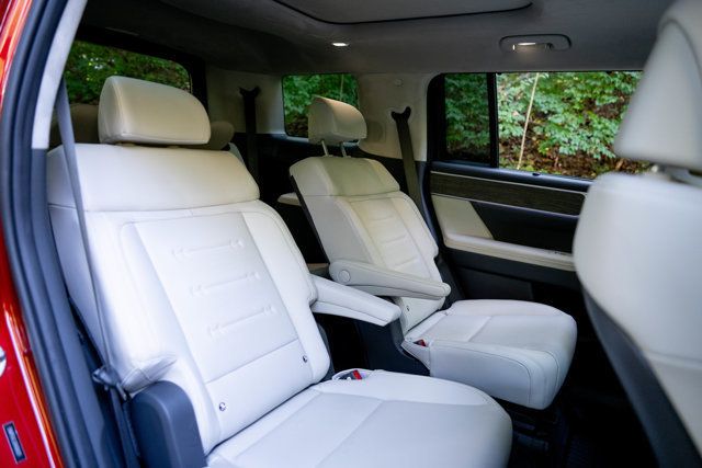 2024 Hyundai Santa Fe LocalTrade/Calligraphy/FWD/Heated&CooledSeats/DualPaneSunroof - 23073502 - 17