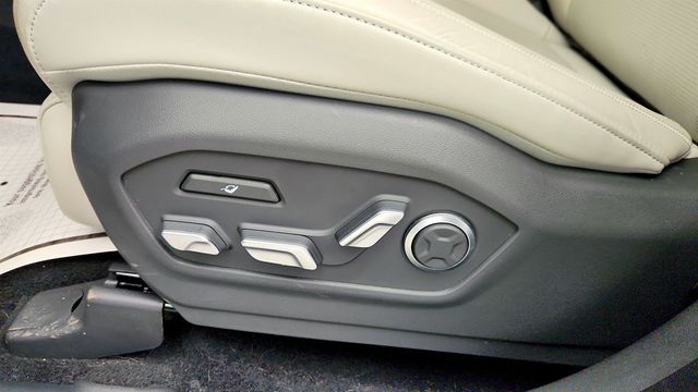 2024 Hyundai Santa Fe Hybrid Calligraphy AWD w/ Panoramic Sunroof - 23000332 - 11