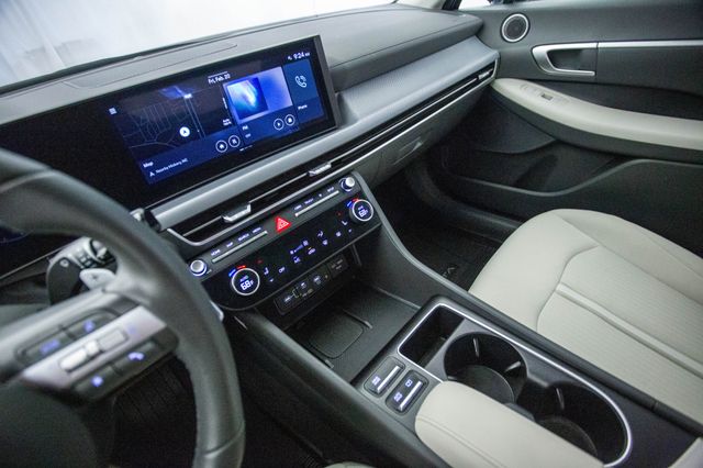 2024 Hyundai Sonata SEL 2.5L FWD - 22988139 - 50