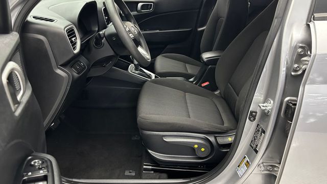 2024 Hyundai Venue SE IVT - 23014793 - 10