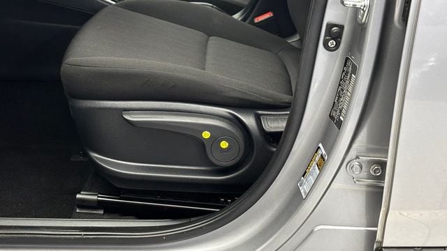 2024 Hyundai Venue SE IVT - 23014793 - 11