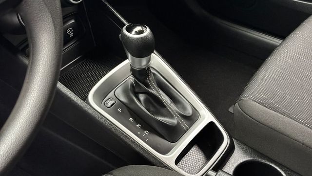 2024 Hyundai Venue SE IVT - 23014793 - 17