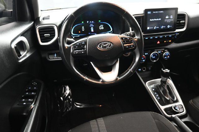 2024 Hyundai Venue SEL IVT - 23080651 - 10