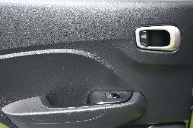 2024 Hyundai Venue SEL IVT - 23080651 - 8