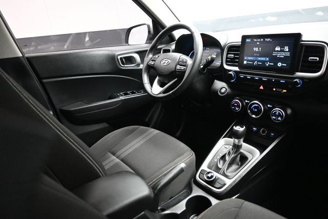 2024 Hyundai Venue SEL IVT - 23042421 - 15