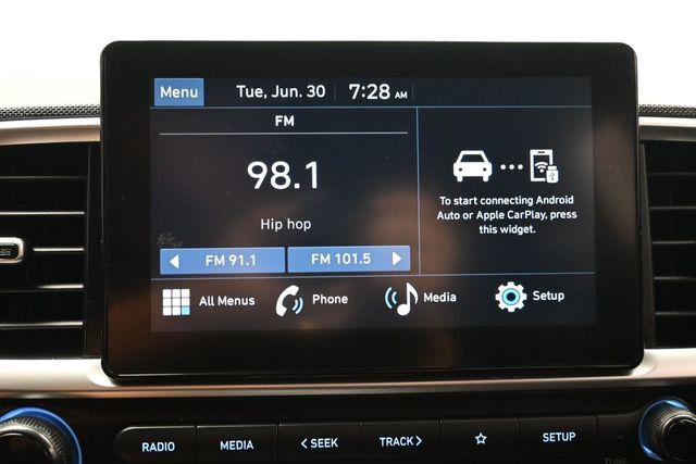 2024 Hyundai Venue SEL IVT - 23042421 - 16
