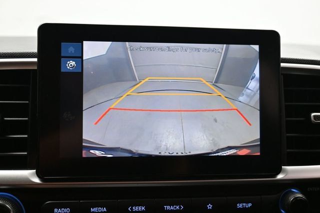 2024 Hyundai Venue SEL IVT - 23042421 - 17