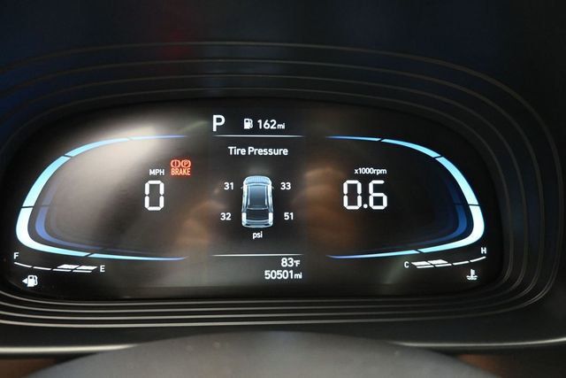 2024 Hyundai Venue SEL IVT - 23042421 - 19