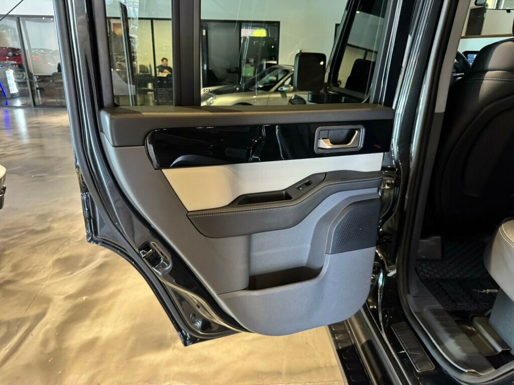 2024 INEOS Grenadier Fieldmaster/4x4/20"Wheels/KingShocks/HtdSeats/AuxSwitches/NAV - 22922715 - 21