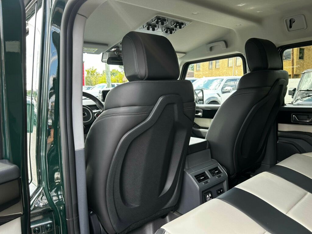2024 INEOS Grenadier Trialmaster/Heated Leather Seats/Lane Departure Waring/NAV - 22921567 - 13