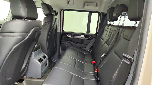 2024 INEOS Grenadier Station Wagon Fieldmaster Edition w/ Exterior Utility Belt & Privacy Glass - 23075513 - 18