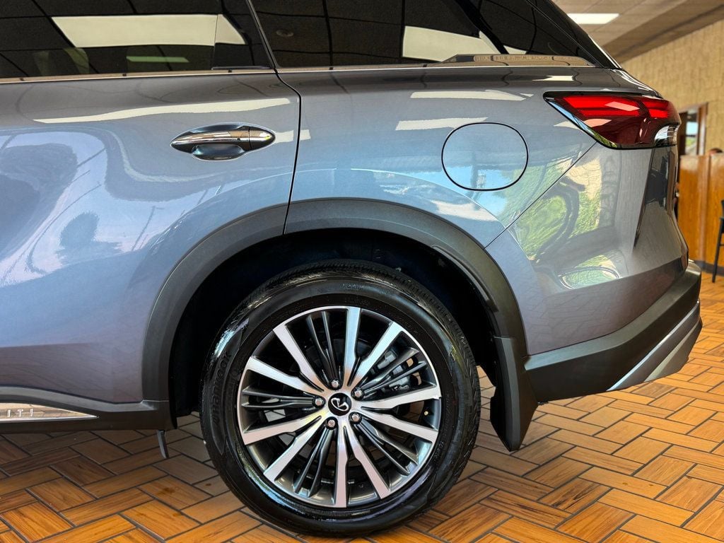 2024 Infiniti QX60 Autograph AWD photo 10