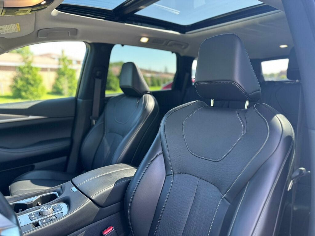 2024 Infiniti QX60 Luxe AWD photo 16
