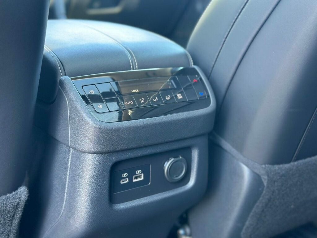 2024 Infiniti QX60 Luxe AWD photo 19