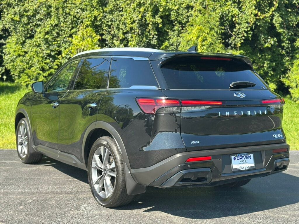 2024 Infiniti QX60 Luxe AWD photo 4