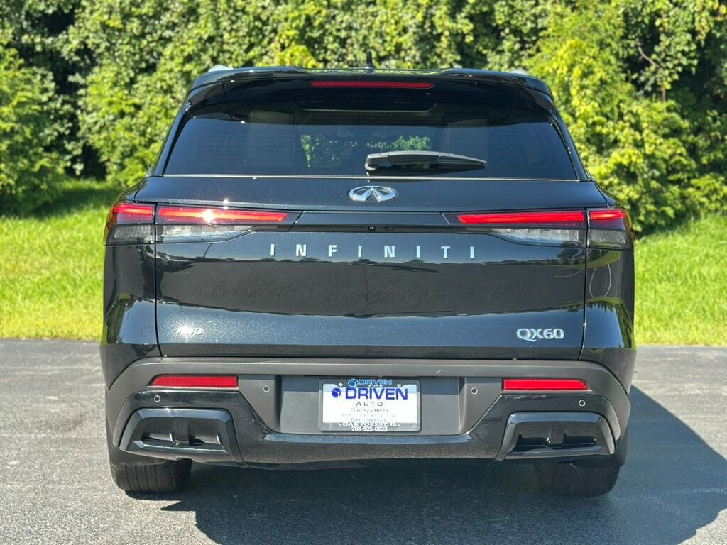 2024 Infiniti QX60 Luxe AWD photo 5