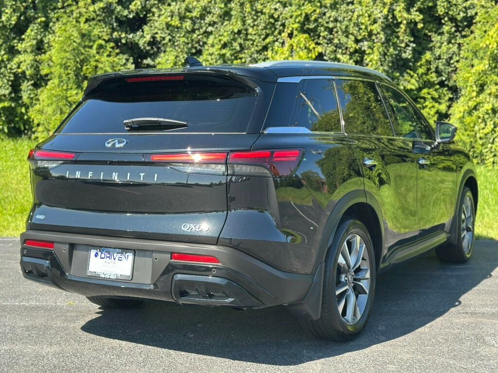 2024 Infiniti QX60 Luxe AWD photo 9
