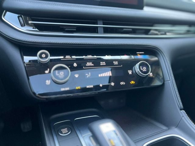 2024 INFINITI QX60 LUXE AWD - 22922548 - 30