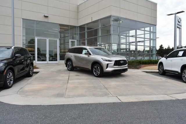 2024 Infiniti QX60 Luxe photo 4