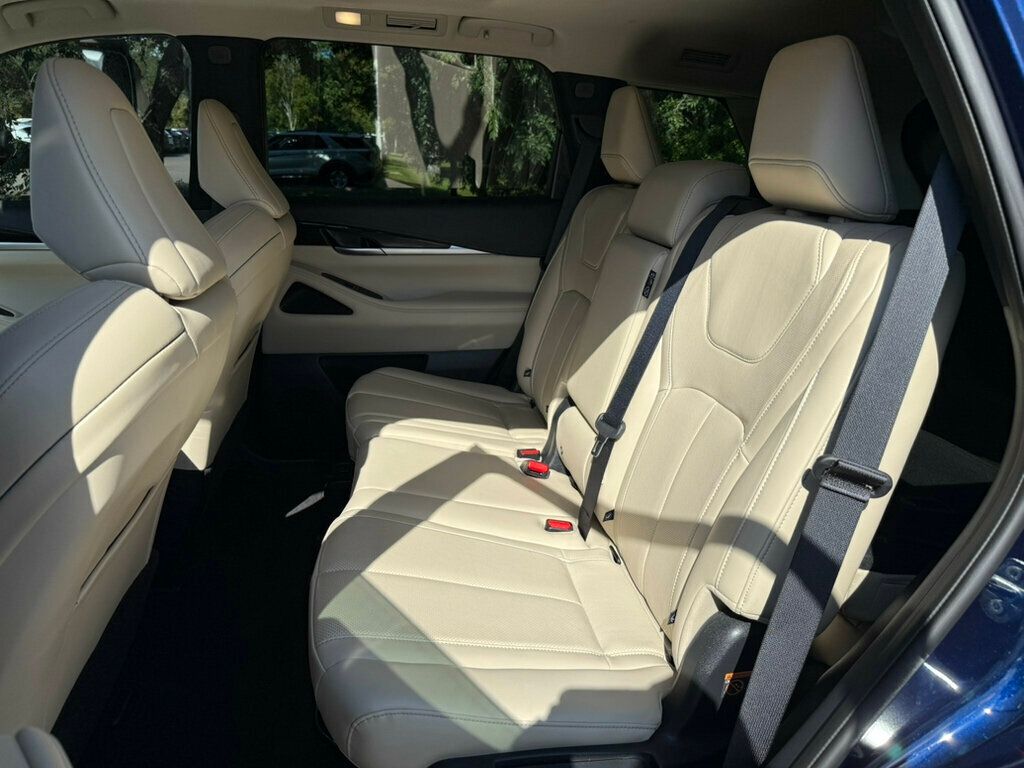 2024 Infiniti QX60 Pure AWD photo 7
